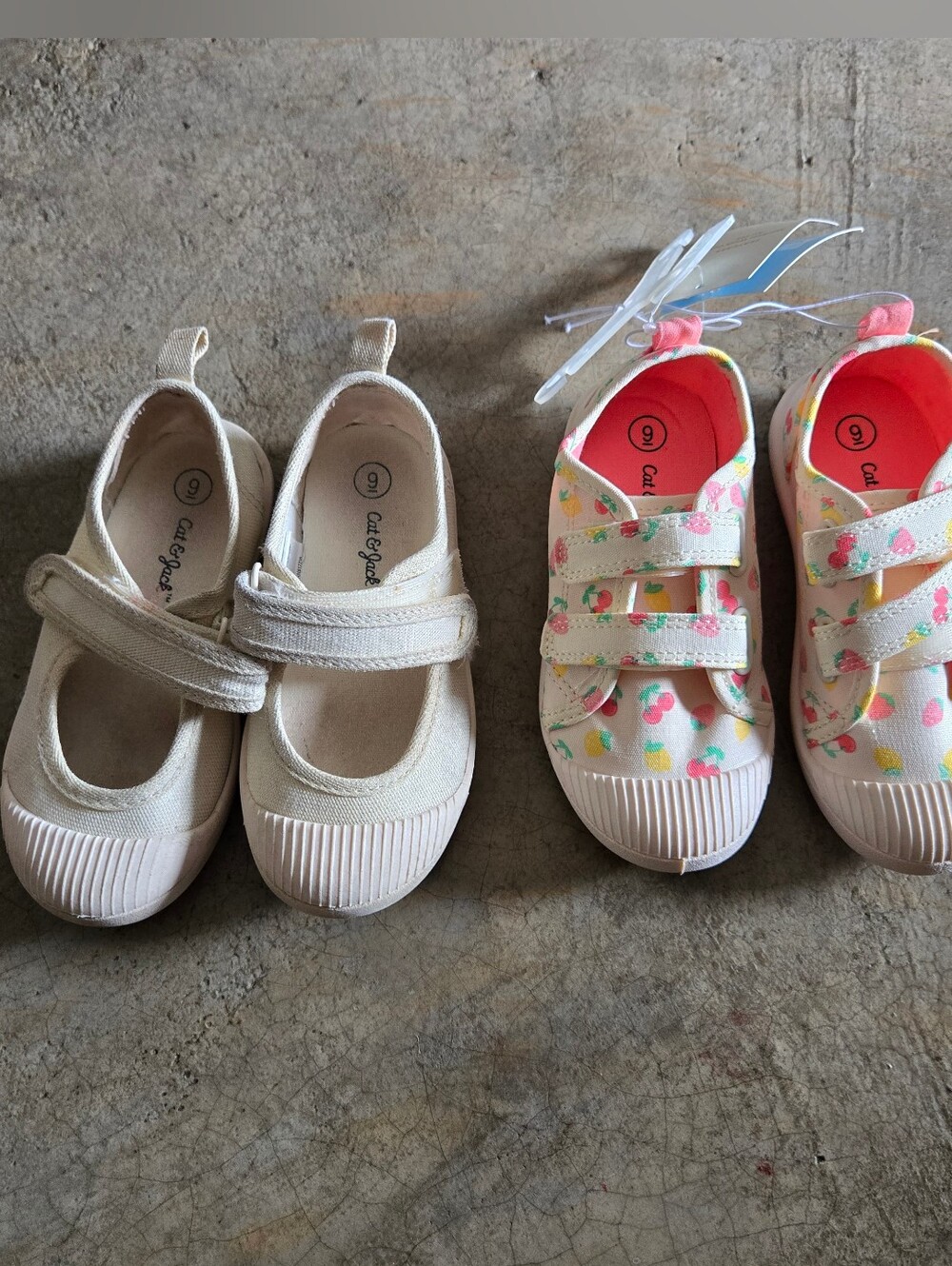 🎈Sale 2 For $15 Cat & Jack Girls' Lot of 2 Canvas Shoes Mary Janes + Sneaker  9